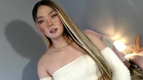 Snapshot of lovers_moon22 chatting on January 15, 2025, 3:54 am lovers moon22 online show from January 15, 2025, 3:54 am