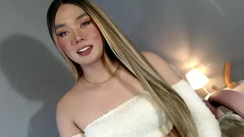 Snapshot of lovers_moon22 chatting on January 23, 2025, 4:09 am lovers moon22 online show from January 23, 2025, 4:09 am