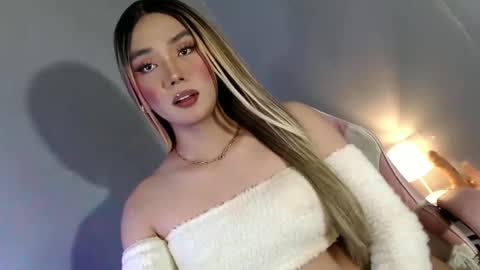 Snapshot of lovers_moon22 chatting on February 8, 2025, 2:04 am lovers moon22 online show from February 8, 2025, 2:04 am