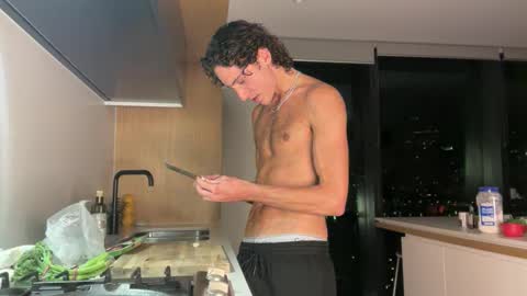 Leo Loves online show from February 23, 2026, 12:46 pm