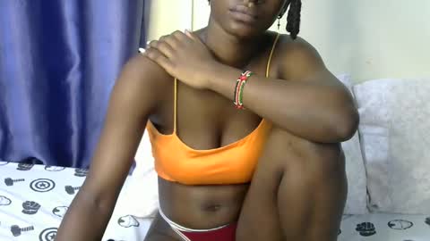 loveslut_ online show from September 29, 2025, 4:39 am