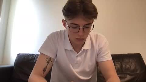 Snapshot of lovet1me chatting on May 10, 2026, 1:27 pm luv online show from May 10, 2026, 1:27 pm
