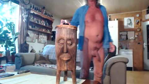 aaron online show from November 20, 2025, 11:21 am