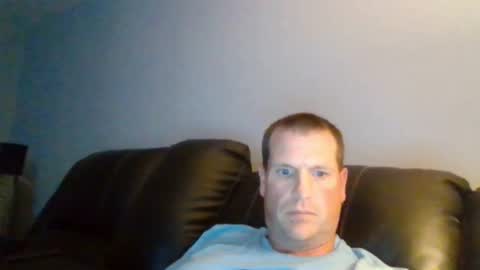 lovetocum37 online show from September 22, 2025, 1:18 am