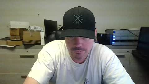 Snapshot of lovetofps chatting on January 6, 2025, 4:13 pm Love2Game online show from January 6, 2025, 4:13 pm