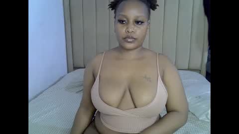 loveydivah online show from May 19, 2026, 7:20 pm