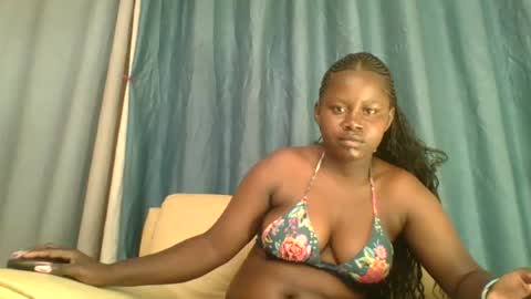 loviett online show from June 15, 2026, 4:04 am