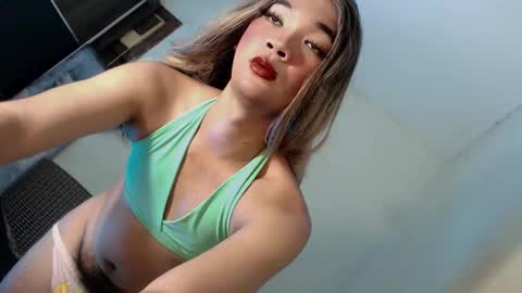 Snapshot of lovingmonaru969 chatting on September 18, 2025, 12:51 pm Lovingmonaru969 online show from September 18, 2025, 12:51 pm