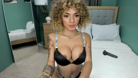 Candice online show from July 25, 2026, 6:00 am