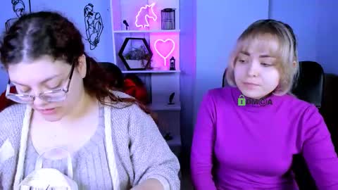 Snapshot of loya_best chatting on December 1, 2025, 6:40 am loya_best online show from December 1, 2025, 6:40 am