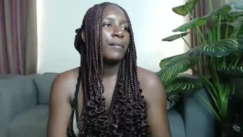 loyalcutie online show from January 7, 2025, 4:39 am