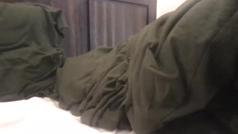 Snapshot of lozivelle chatting on December 13, 2025, 7:53 pm lozivelle online show from December 13, 2025, 7:53 pm