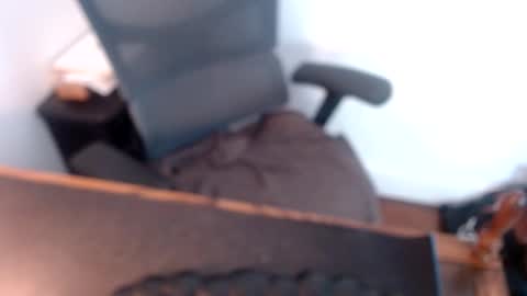 Snapshot of lreed090 chatting on May 11, 2026, 4:48 pm lreed090 online show from May 11, 2026, 4:48 pm