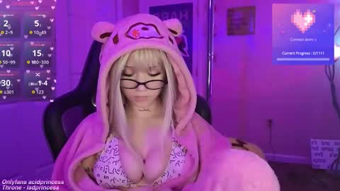 Snapshot of lsdprincess chatting on April 6, 2026, 12:30 am Princess online show from April 6, 2026, 12:30 am