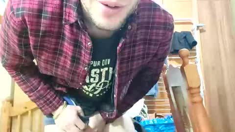 Snapshot of lshot_d chatting on February 2, 2025, 5:32 am Lshot D online show from February 2, 2025, 5:32 am