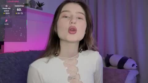 Lua online show from March 8, 2026, 10:02 pm