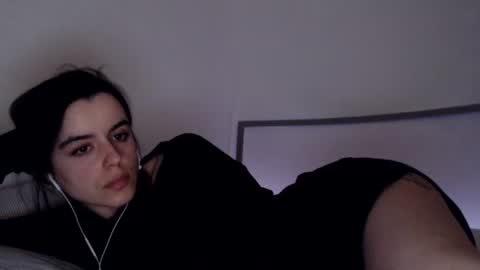 luana online show from January 12, 2025, 1:21 am