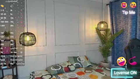 lUAN online show from April 2, 2026, 11:08 am