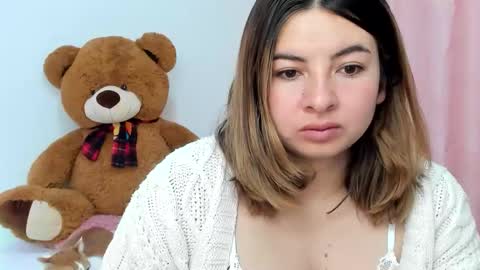 luara__01__lecat_1 online show from October 22, 2025, 10:26 am