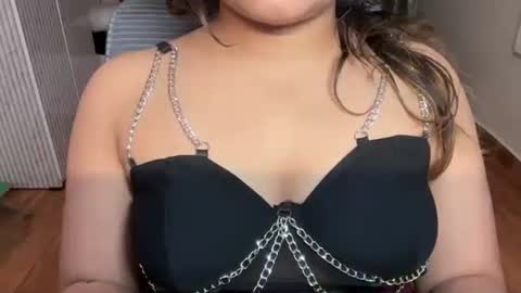 Snapshot of lubna_07 chatting on December 26, 2024, 6:01 pm slow poison online show from December 26, 2024, 6:01 pm