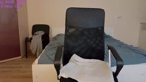 Snapshot of luca_syn chatting on February 17, 2026, 7:31 pm Luca S online show from February 17, 2026, 7:31 pm