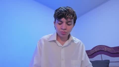 Snapshot of lucaas_king chatting on December 9, 2024, 3:33 pm Lukas online show from December 9, 2024, 3:33 pm