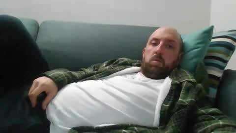 Luca online show from November 9, 2025, 7:12 pm