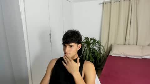 lucacosta19 online show from April 30, 2026, 8:15 pm
