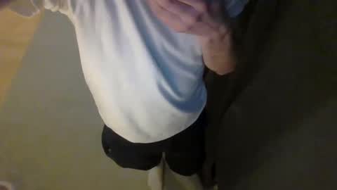 Snapshot of lucany__ chatting on February 22, 2025, 1:11 am Luca online show from February 22, 2025, 1:11 am