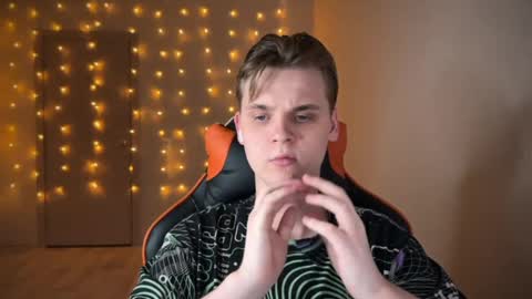 Lucas Gill online show from January 9, 2025, 3:15 am