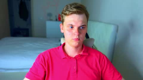 Lucas Gill online show from July 25, 2026, 9:12 pm