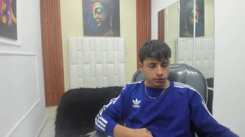  LUCAS RIVAS  online show from January 9, 2026, 10:33 pm