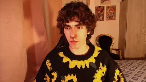 lucas_xo online show from November 1, 2025, 6:26 am