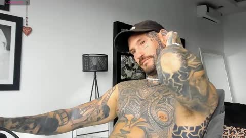 Snapshot of lucasexclusive chatting on January 11, 2025, 3:55 am lucasexclusive online show from January 11, 2025, 3:55 am