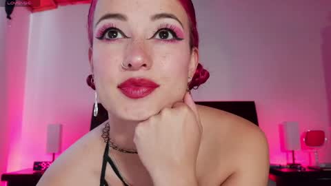 Luccy online show from April 16, 2026, 2:29 pm