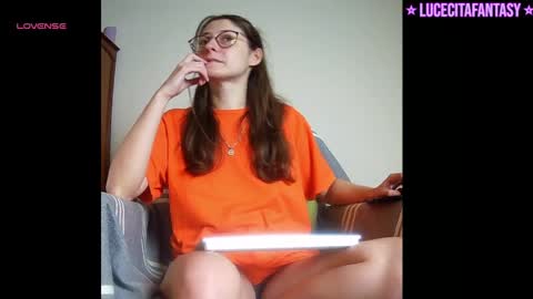 lucecitafantasy online show from April 21, 2026, 6:23 pm