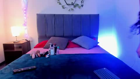Lucero  online show from May 21, 2026, 3:24 am