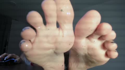 Snapshot of luci_fer_devil_1 chatting on December 25, 2024, 10:06 am Veronica Rati    online show from December 25, 2024, 10:06 am