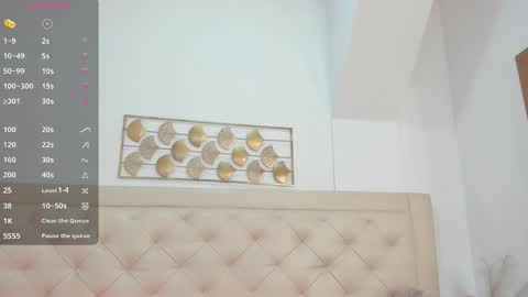 lucia_lorenz online show from January 19, 2026, 11:25 am