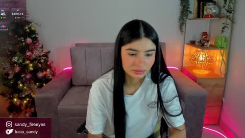 Snapshot of lucia_sandy chatting on December 11, 2024, 6:20 pm Lu   Intagramsandy fireeyes online show from December 11, 2024, 6:20 pm