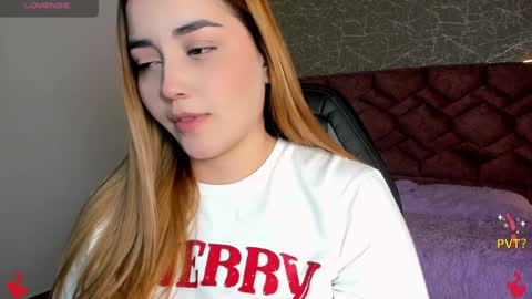 Snapshot of lucia_star_ chatting on January 25, 2025, 7:07 pm lucia star  online show from January 25, 2025, 7:07 pm