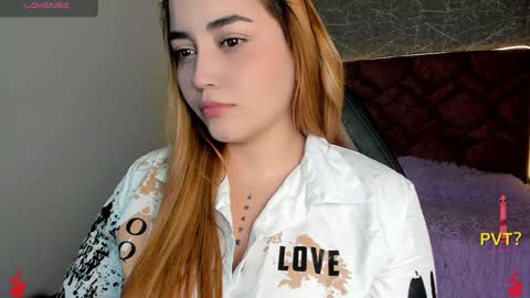 Snapshot of lucia_star_ chatting on February 4, 2025, 7:33 pm lucia star  online show from February 4, 2025, 7:33 pm