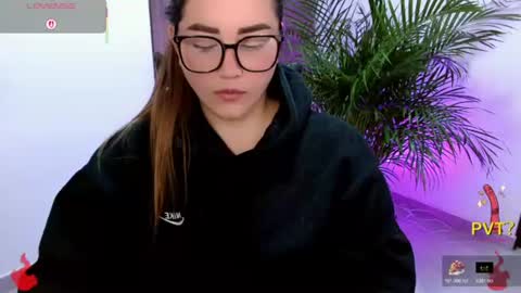 Snapshot of lucia_star_ chatting on June 23, 2026, 12:58 pm lucia star online show from June 23, 2026, 12:58 pm