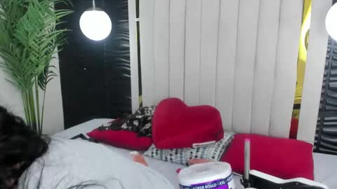 Snapshot of lucia_vonne chatting on January 11, 2025, 2:25 pm Lucia Vonne online show from January 11, 2025, 2:25 pm