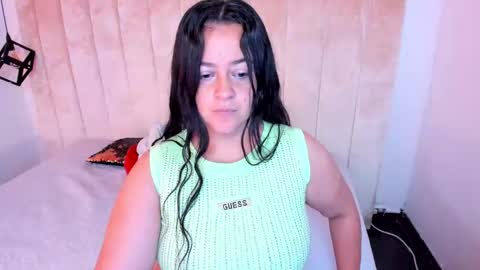 Snapshot of lucia_vonne chatting on September 13, 2025, 1:11 pm Lucia Vonne online show from September 13, 2025, 1:11 pm