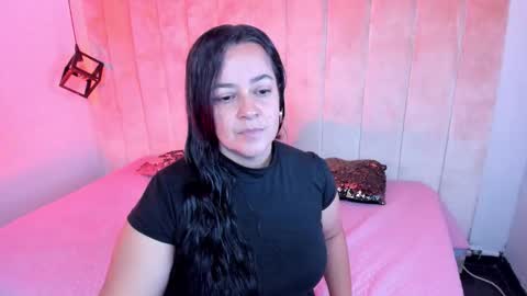 Snapshot of lucia_vonne chatting on September 14, 2025, 1:10 pm Lucia Vonne online show from September 14, 2025, 1:10 pm