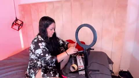Snapshot of lucia_vonne chatting on September 18, 2025, 2:19 pm Lucia Vonne online show from September 18, 2025, 2:19 pm