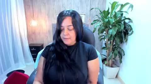 Snapshot of lucia_vonne chatting on September 23, 2025, 8:45 pm Lucia Vonne online show from September 23, 2025, 8:45 pm