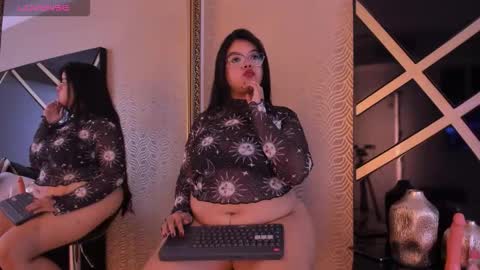 Snapshot of luciabelle_ chatting on February 25, 2026, 12:26 pm LUCI online show from February 25, 2026, 12:26 pm