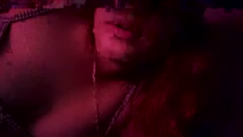 Snapshot of luciamendez23 chatting on June 1, 2026, 12:23 am luciamendez23 online show from June 1, 2026, 12:23 am